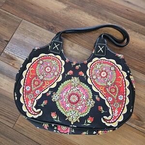Elegant Paisley Black and Red Shoulder Bag